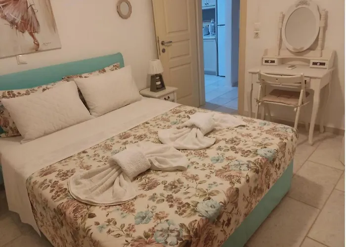 Theros Casa Logaras Apartmán Piso Livadi