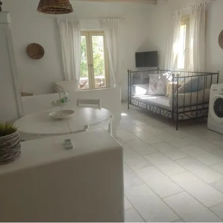 Theros Casa Logaras Piso Livadi