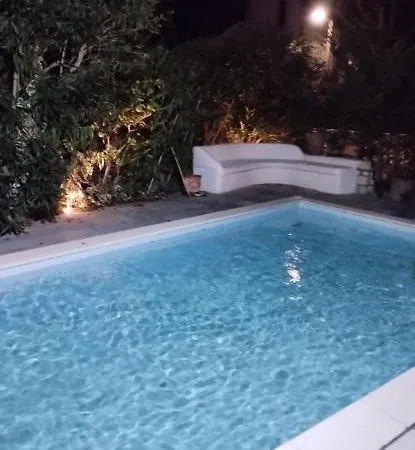 Appartement Theros Casa Logaras