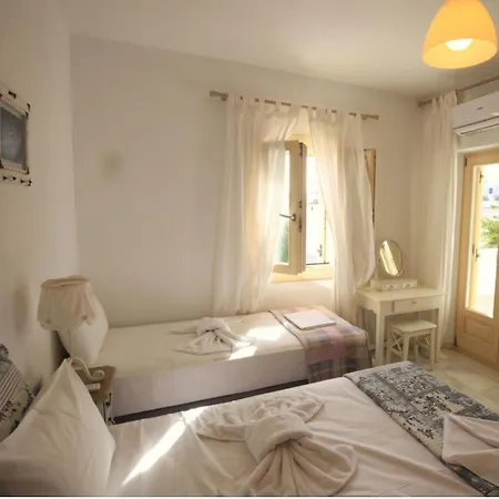 Apartment Theros Casa Logaras *