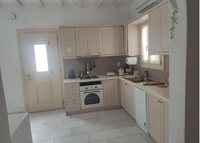 Theros Casa Logaras Апартаменты *